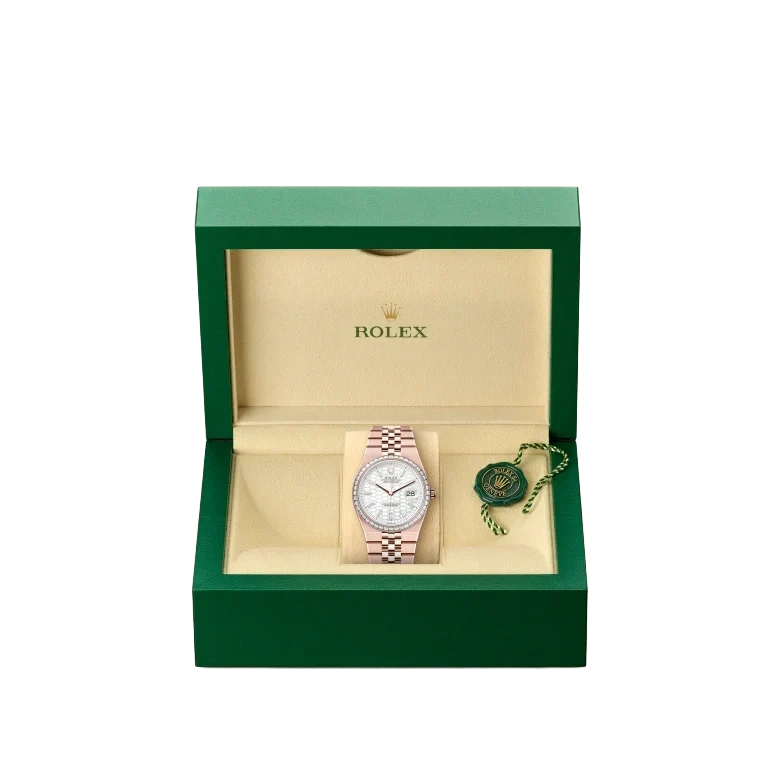 Land-Dweller Oyster 40mm Everosegold & Diamonds Intense White Honeycomb Motif Dial  127385TBR-0003